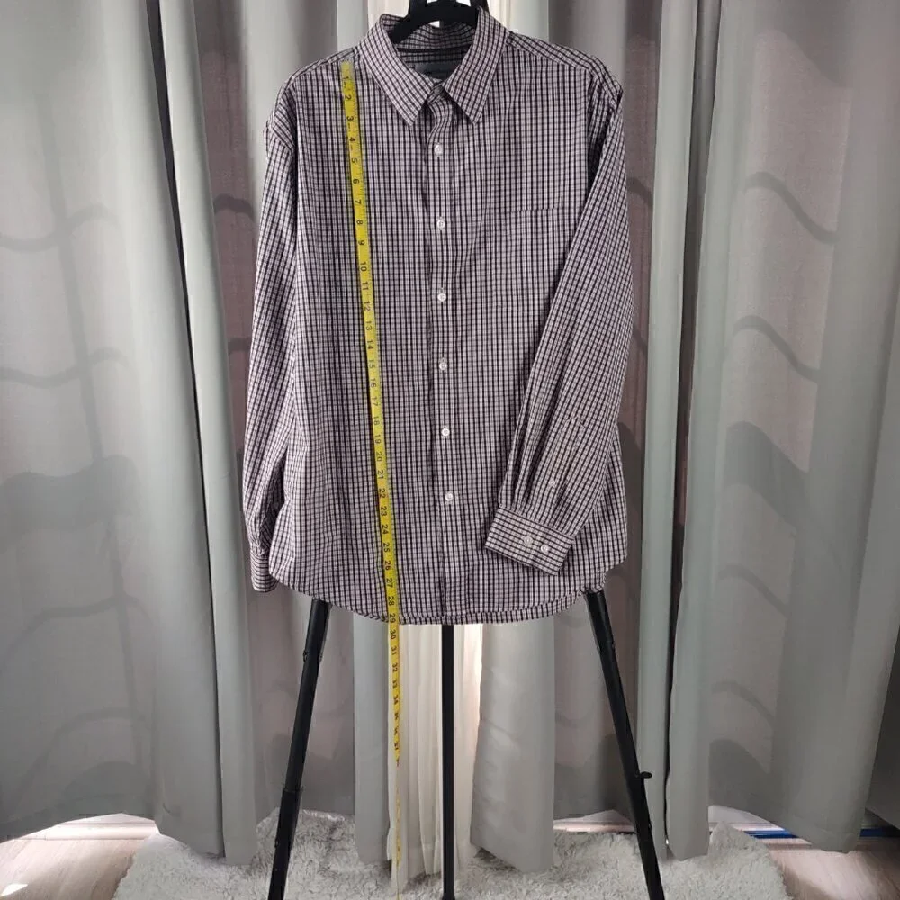 Croft & Barrow Cotton Blend Burgundy & White Checkered Button-Down Shirt. Size L
